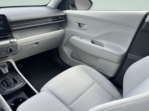 New 2026 Hyundai Kona SE FWD image 16