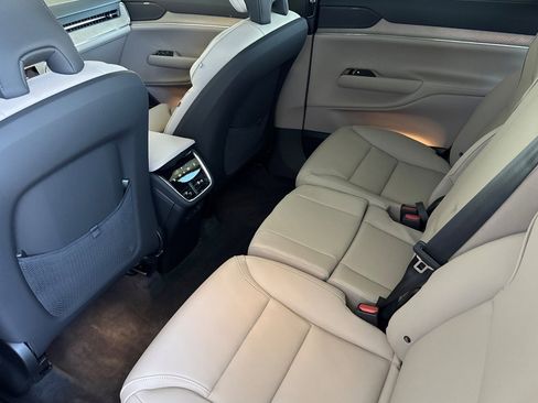 New 2026 Volvo EX90 Plus image 4