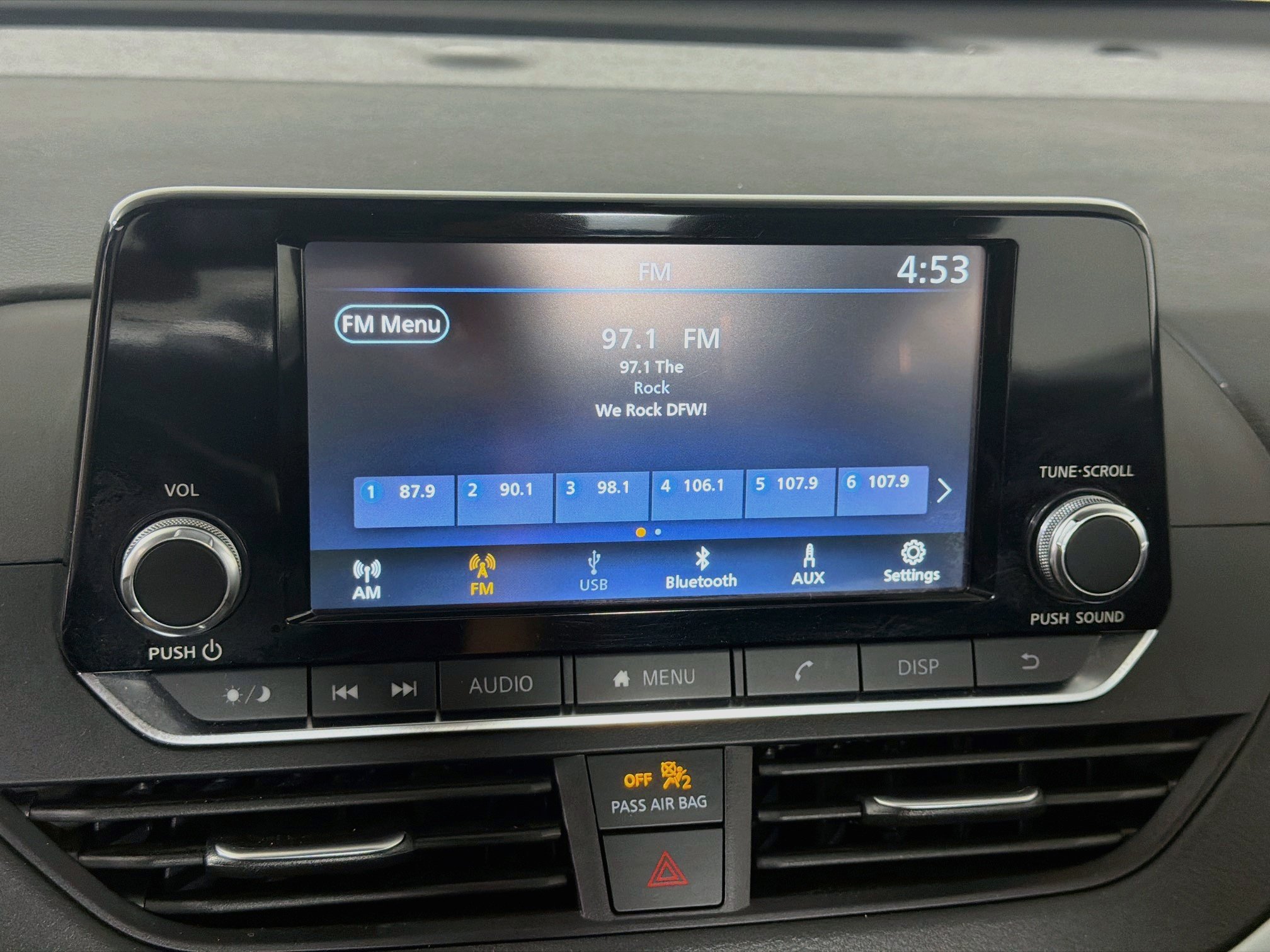 Used 2024 Nissan Altima 2.5 S FWD image 19