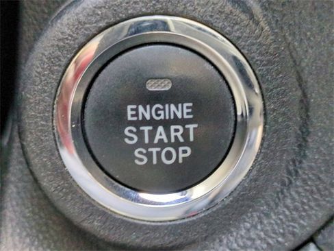 Used 2020 Subaru Outback Limited image 27