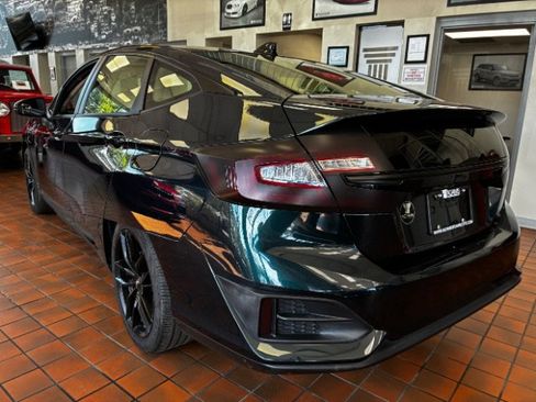 Used 2018 Honda Clarity Plug-In Hybrid image 7