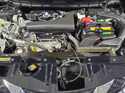 Used 2016 Nissan Rogue SL w/ SL Premium Package image 40