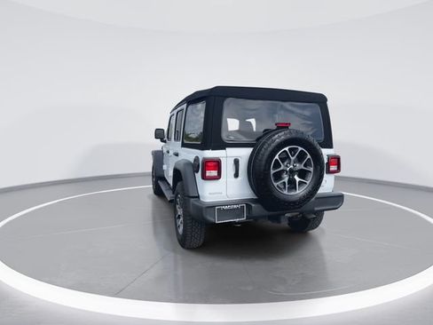 Used 2024 Jeep Wrangler Unlimited Sport AWD/4WD image 7