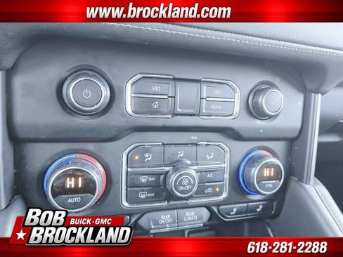 Used 2021 Chevrolet Suburban Z71 w/ Z71 Off-Road Package AWD/4WD image 31