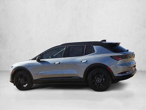 New 2026 Chevrolet Equinox EV RS FWD image 9