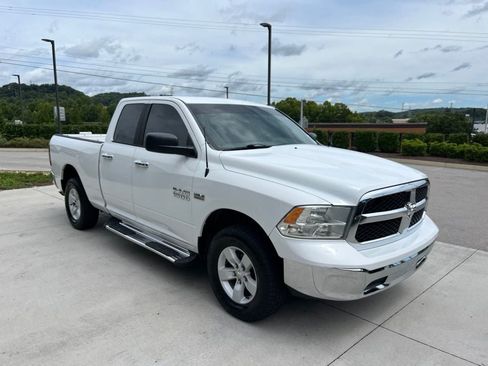 Used 2016 RAM 1500 Classic SLT AWD/4WD image 28