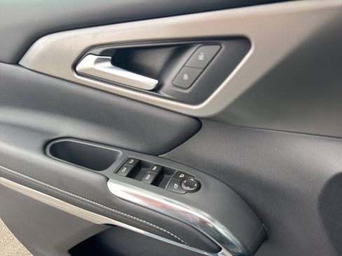 New 2026 Chevrolet Traverse LT w/ Midnight/Sport Edition image 13