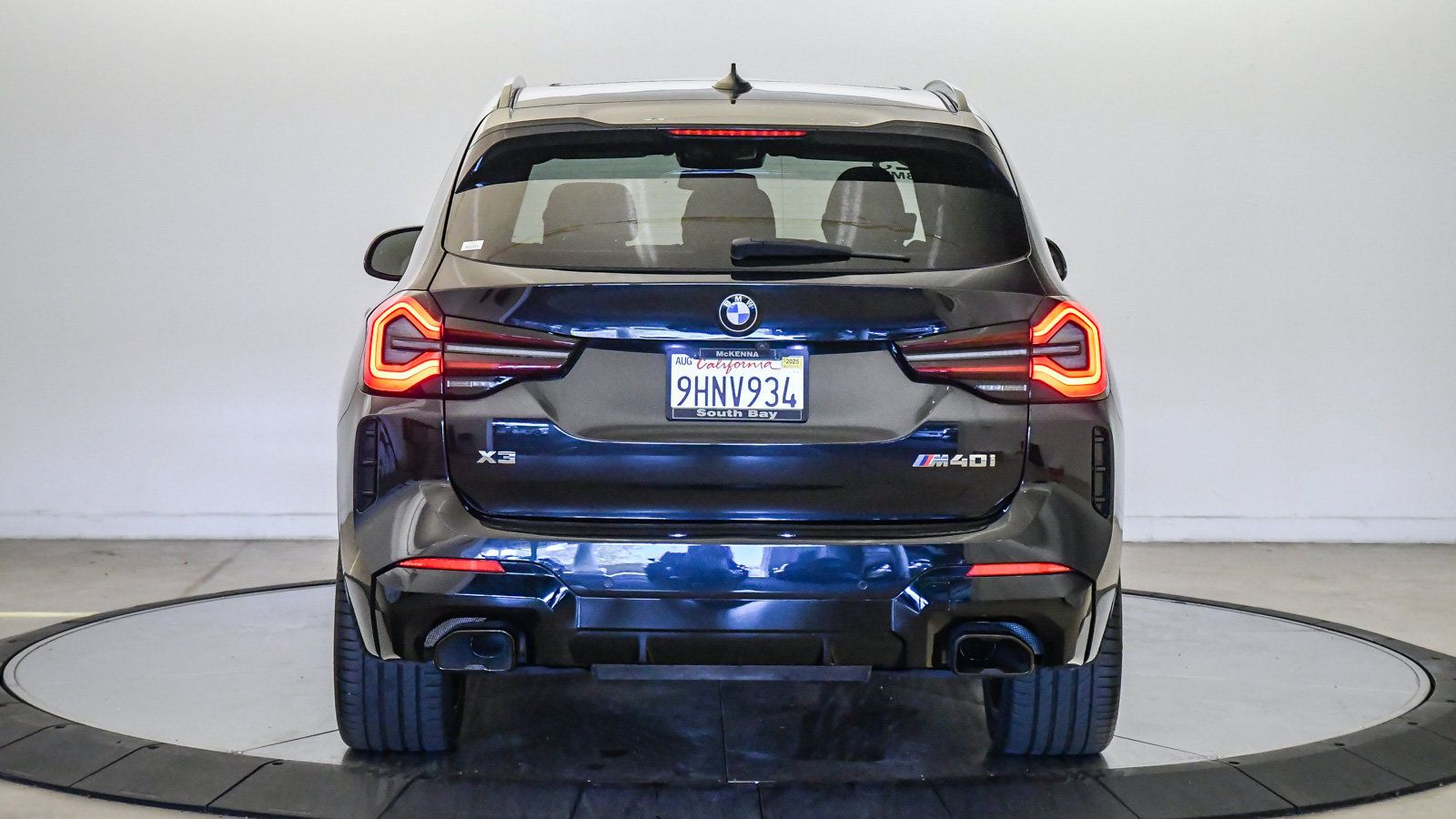 Certified 2023 BMW X3 M40i w/ Shadowloine Package AWD/4WD image 3