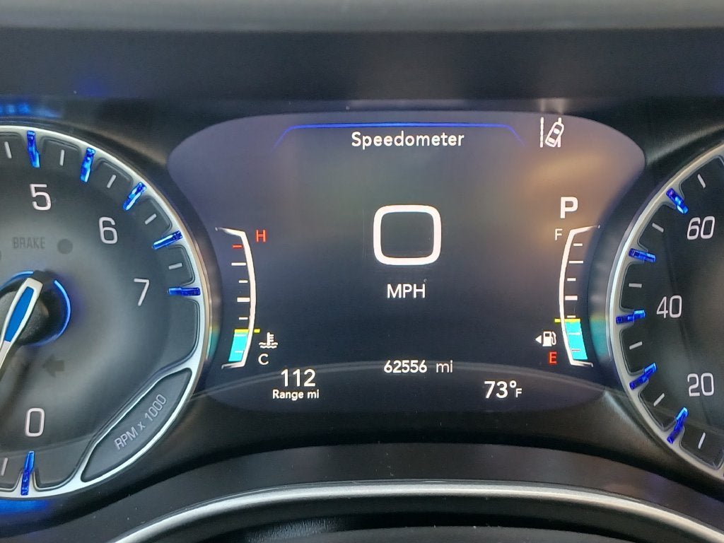 Used 2025 Chrysler Pacifica Select FWD image 12