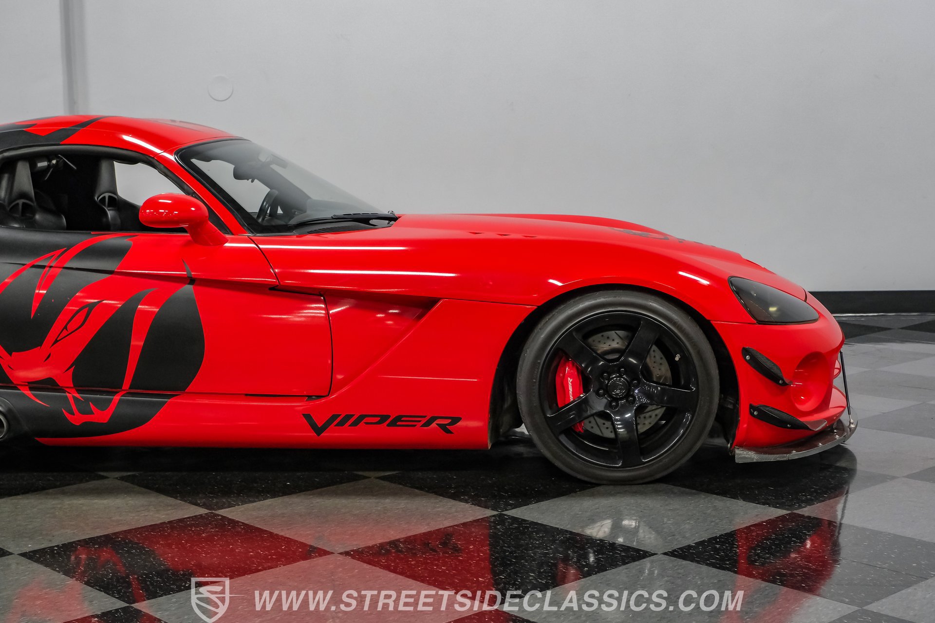 Used 2006 Dodge Viper SRT-10 RWD image 30