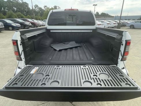 New 2026 Nissan Frontier SV w/ SV Convenience Package image 9