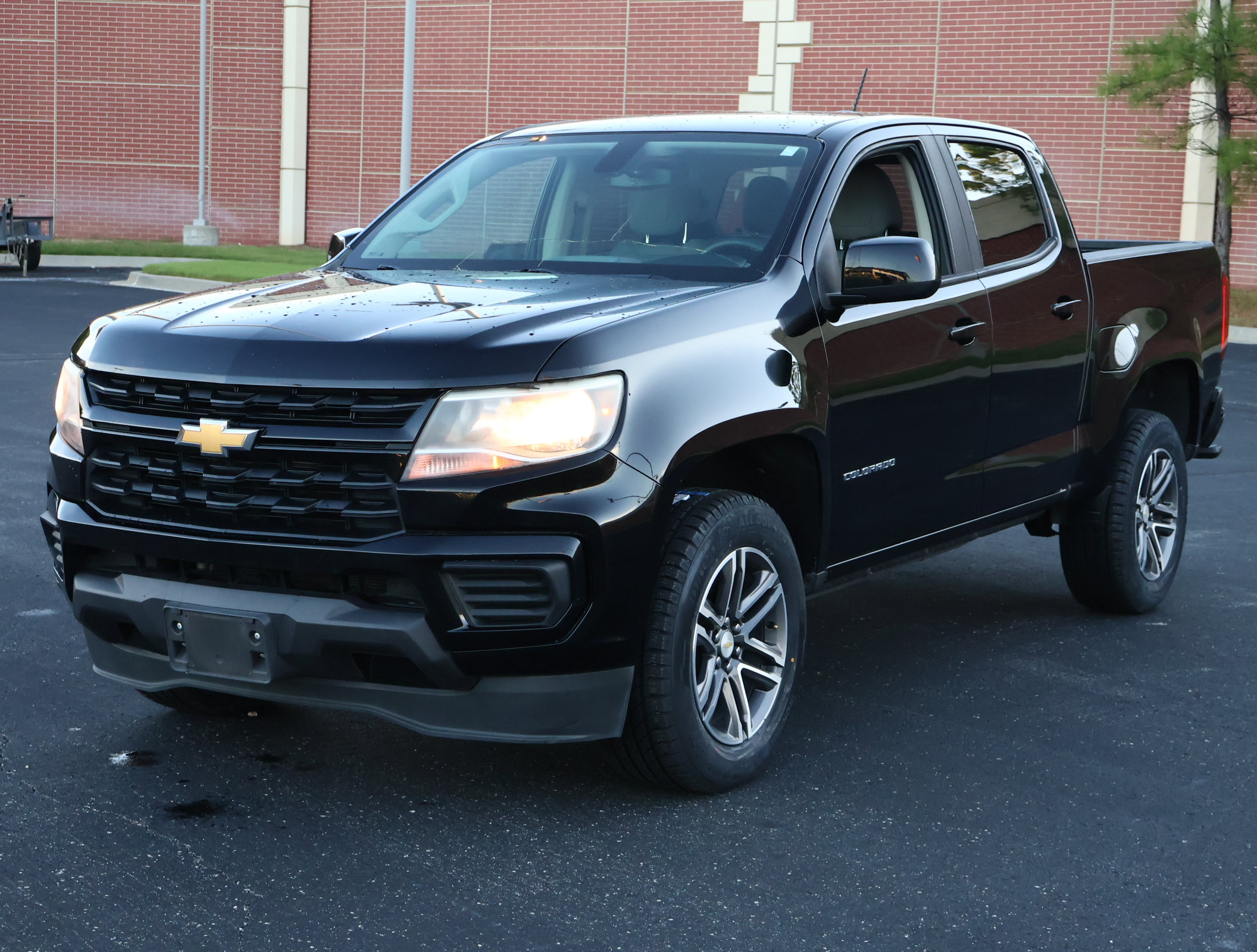 Used 2021 Chevrolet Colorado W/T w/ Custom Special Edition RWD image 22