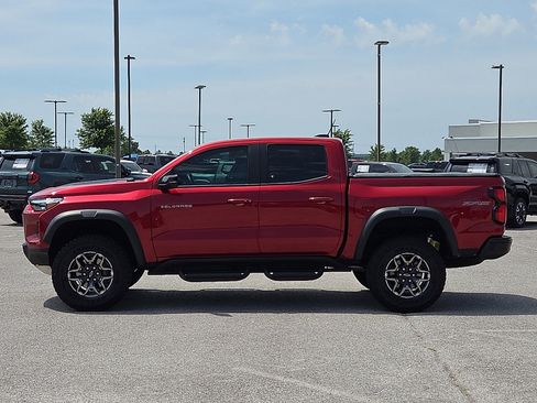 Used 2024 Chevrolet Colorado ZR2 w/ Safety Package AWD/4WD image 3