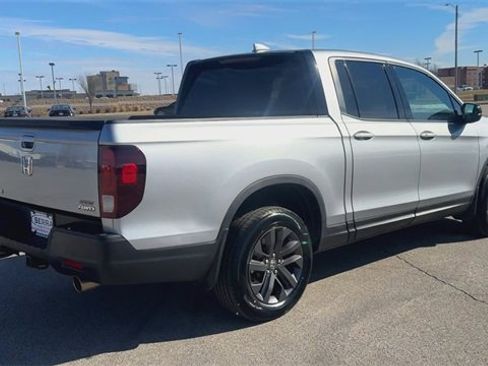 Used 2023 Honda Ridgeline Sport image 8