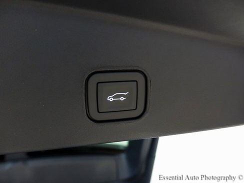 New 2026 Cadillac Lyriq V w/ LPO, Floor Liner Package image 20