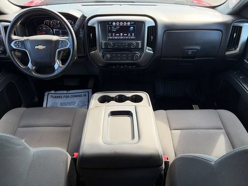Used 2018 Chevrolet Silverado 1500 LT AWD/4WD image 9