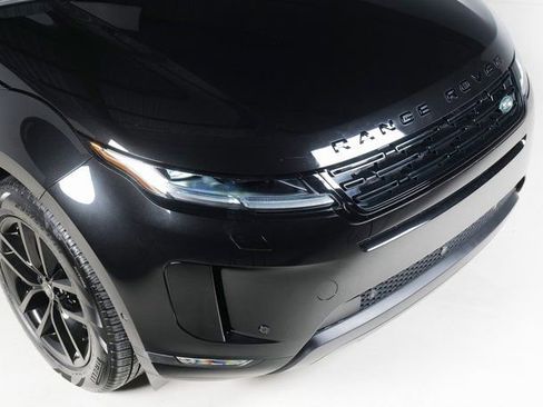 Used 2025 Land Rover Range Rover Evoque S image 29