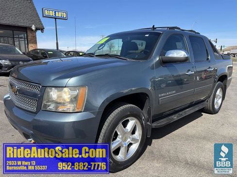 Used 2011 Chevrolet Avalanche LS w/ Regional Value Package AWD/4WD image 1