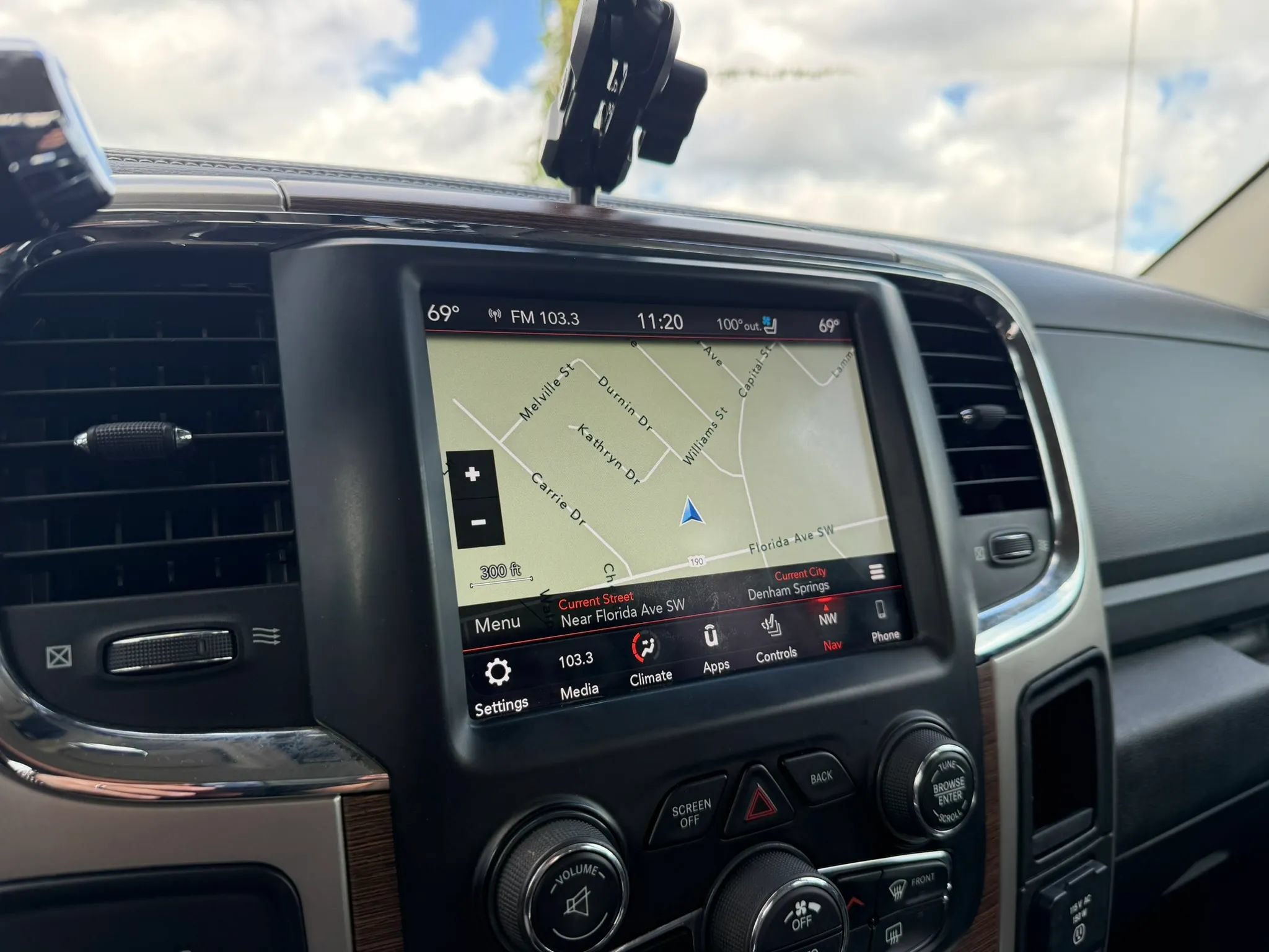 Used 2018 RAM 3500 Laramie AWD/4WD image 15