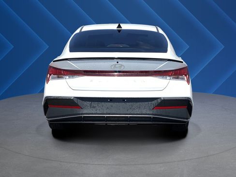 Certified 2026 Hyundai Elantra Sport FWD image 4