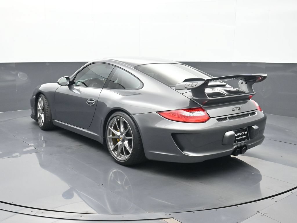 Used 2010 Porsche 911 GT3 RWD image 3