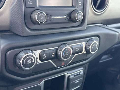 Used 2021 Jeep Wrangler Unlimited Sport AWD/4WD image 29