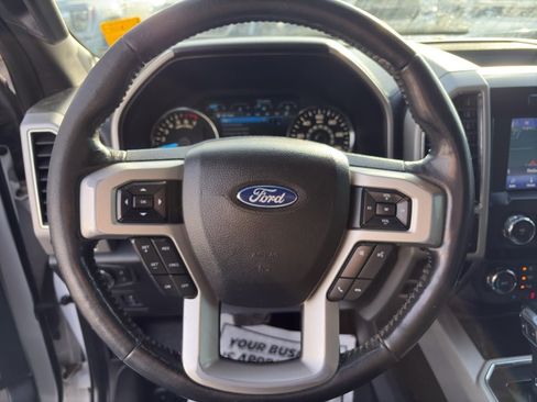 Used 2019 Ford F150 Lariat image 14