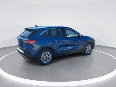 Certified 2022 Ford Escape SE w/ Cold Weather Package AWD/4WD image 7