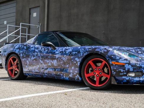 Used 2006 Chevrolet Corvette Coupe w/ Preferred Equipment Group image 55