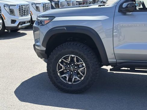 New 2026 Chevrolet Colorado ZR2 w/ Technology Package AWD/4WD image 11