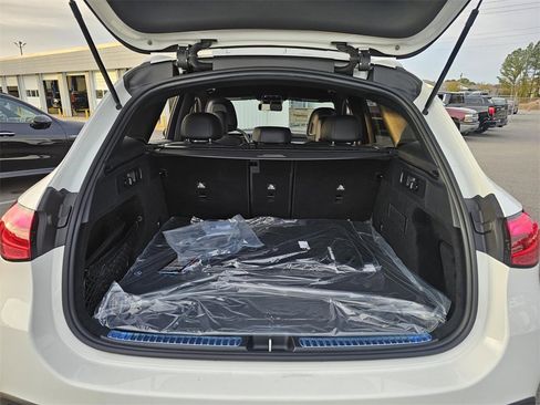 New 2026 Mercedes-Benz GLC 300 image 9