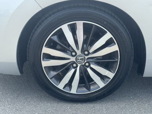 Used 2016 Honda Fit EX image 11