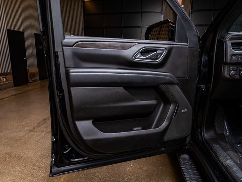 Used 2021 Chevrolet Tahoe Z71 image 37