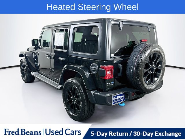 Used 2023 Jeep Wrangler Unlimited Sahara w/ Cold Weather Group AWD/4WD image 6