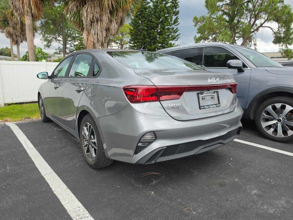 Certified 2023 Kia Forte LXS FWD image 12