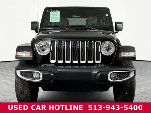 Used 2022 Jeep Wrangler Unlimited Sahara w/ Cold Weather Group AWD/4WD image 2
