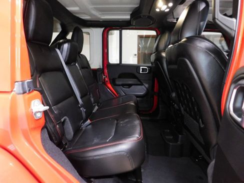Used 2021 Jeep Wrangler Unlimited Rubicon w/ Dual Top Group AWD/4WD image 89