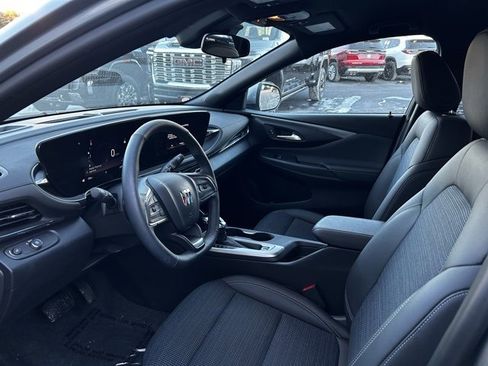 Used 2025 Buick Envista Preferred w/ Convenience I Package image 15