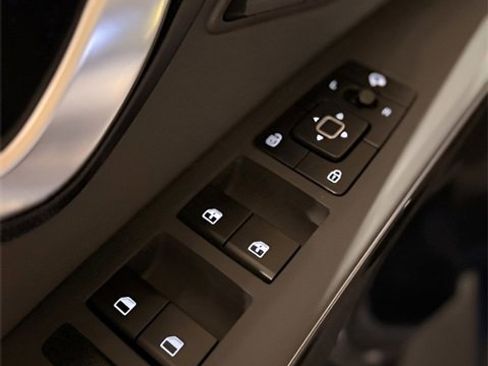 Used 2025 Kia Niro Wave image 18