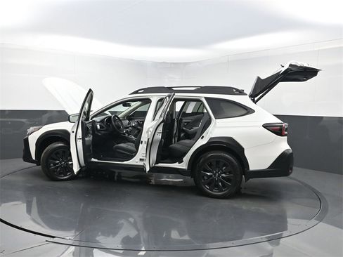 Used 2024 Subaru Outback Onyx Edition image 35