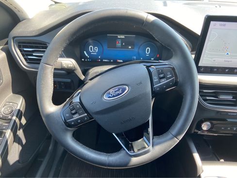 Used 2023 Ford Escape Active w/ Tech Pack #2 AWD/4WD image 18