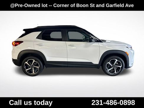 Used 2023 Chevrolet TrailBlazer RS w/ Convenience Package AWD/4WD image 6