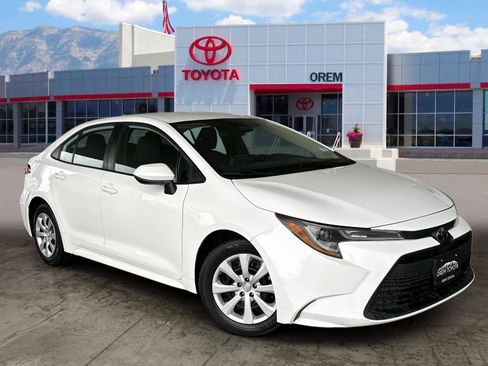 Used 2023 Toyota Corolla LE image 1