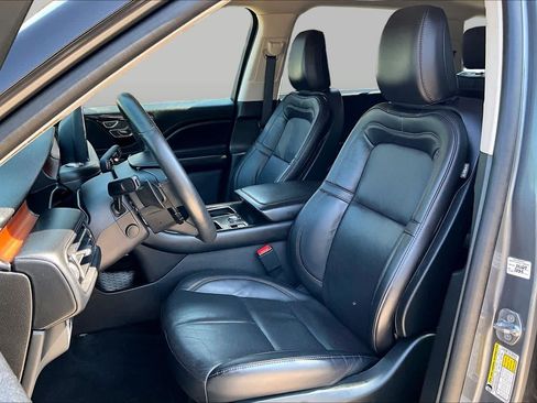 Used 2024 Lincoln Aviator Reserve AWD/4WD image 14