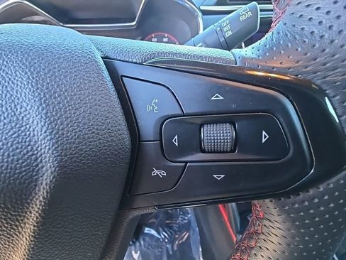 Used 2023 Chevrolet TrailBlazer RS w/ Convenience Package image 13