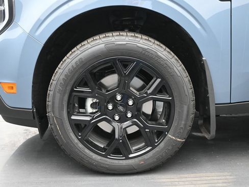 New 2025 Ford Maverick Lariat w/ Black Appearance Package AWD/4WD image 7