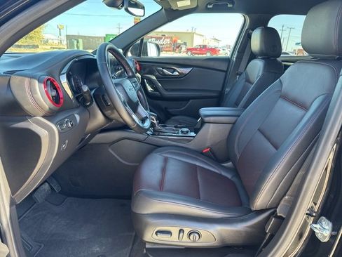 Used 2025 Chevrolet Blazer RS image 2