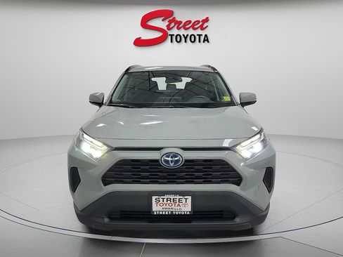 Certified 2022 Toyota RAV4 XLE AWD/4WD image 6