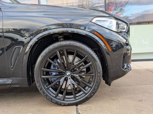 Used 2022 BMW X5 M50i w/ Executive Package image 11