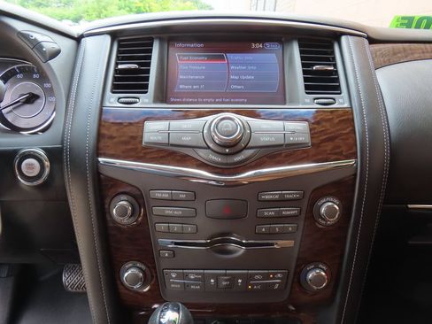 Used 2017 Nissan Armada Platinum w/ Captain Seat Package RWD image 26
